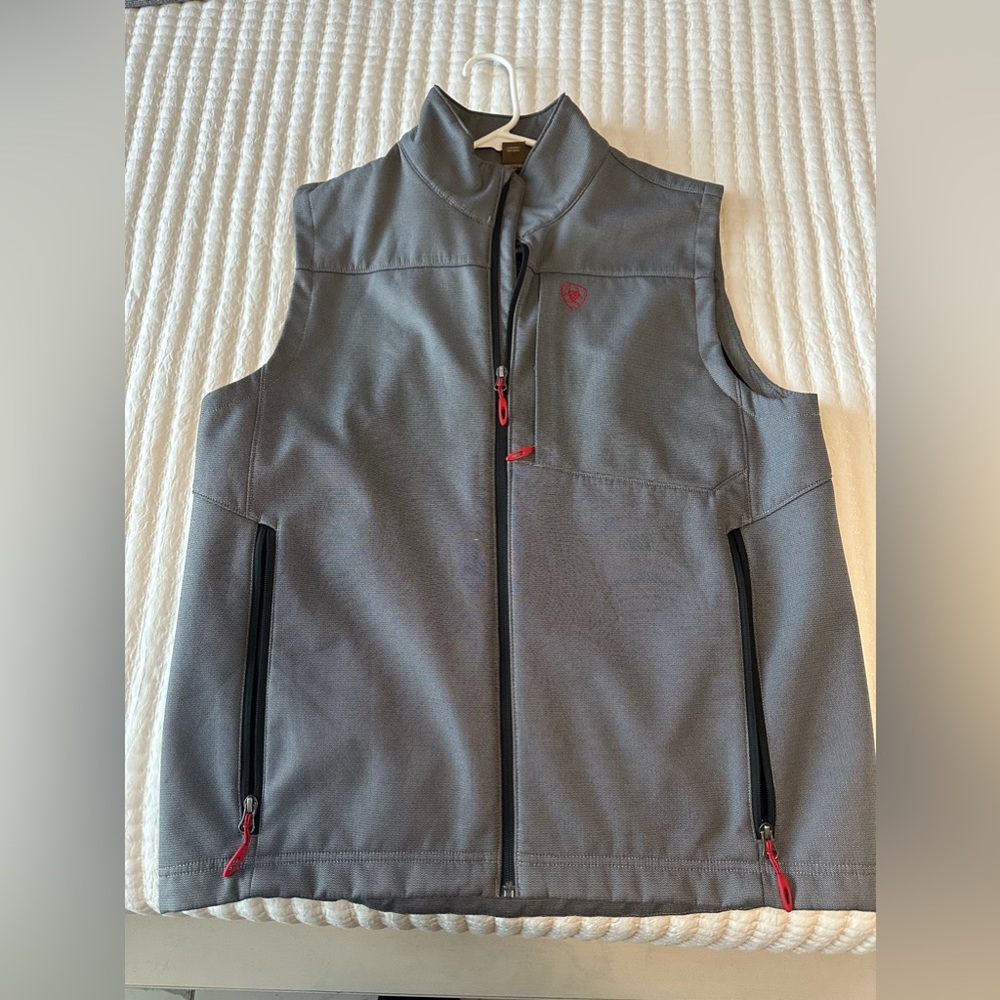 Ariat men vest